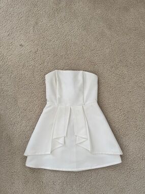 Tobi White Strapless Peplum Dress